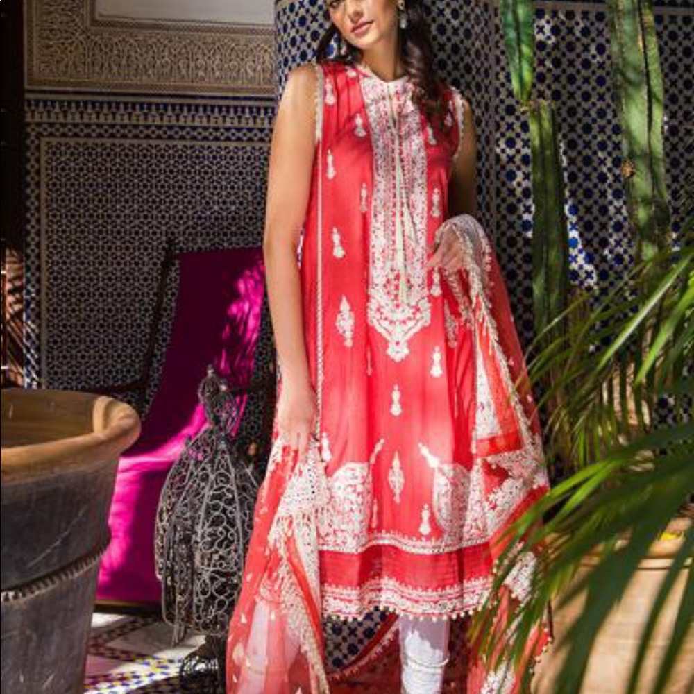 Pakistani dress new size medium size size